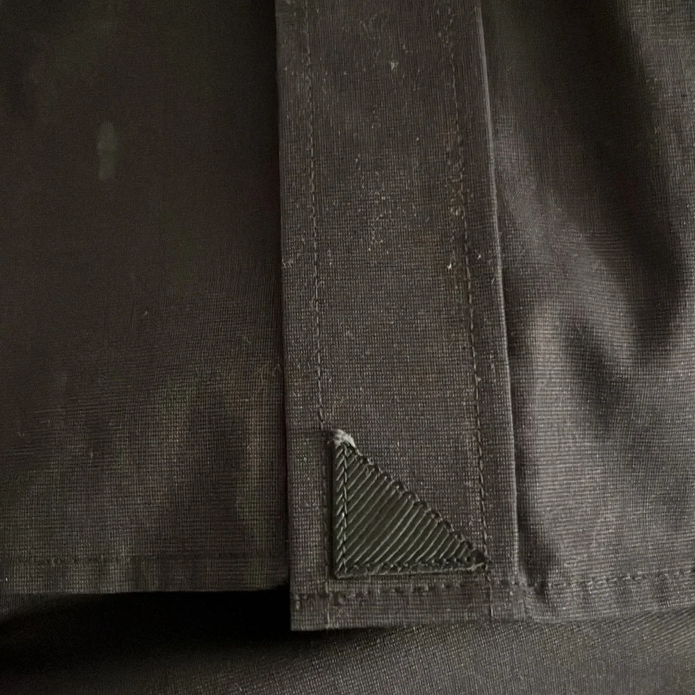 Untuckit black men’s Button Down Shirt size L - Picture 6 of 6